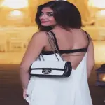 Giulia Latini risponde alle accuse di Soleil Sorge e Luca Onestini: mento col sorriso