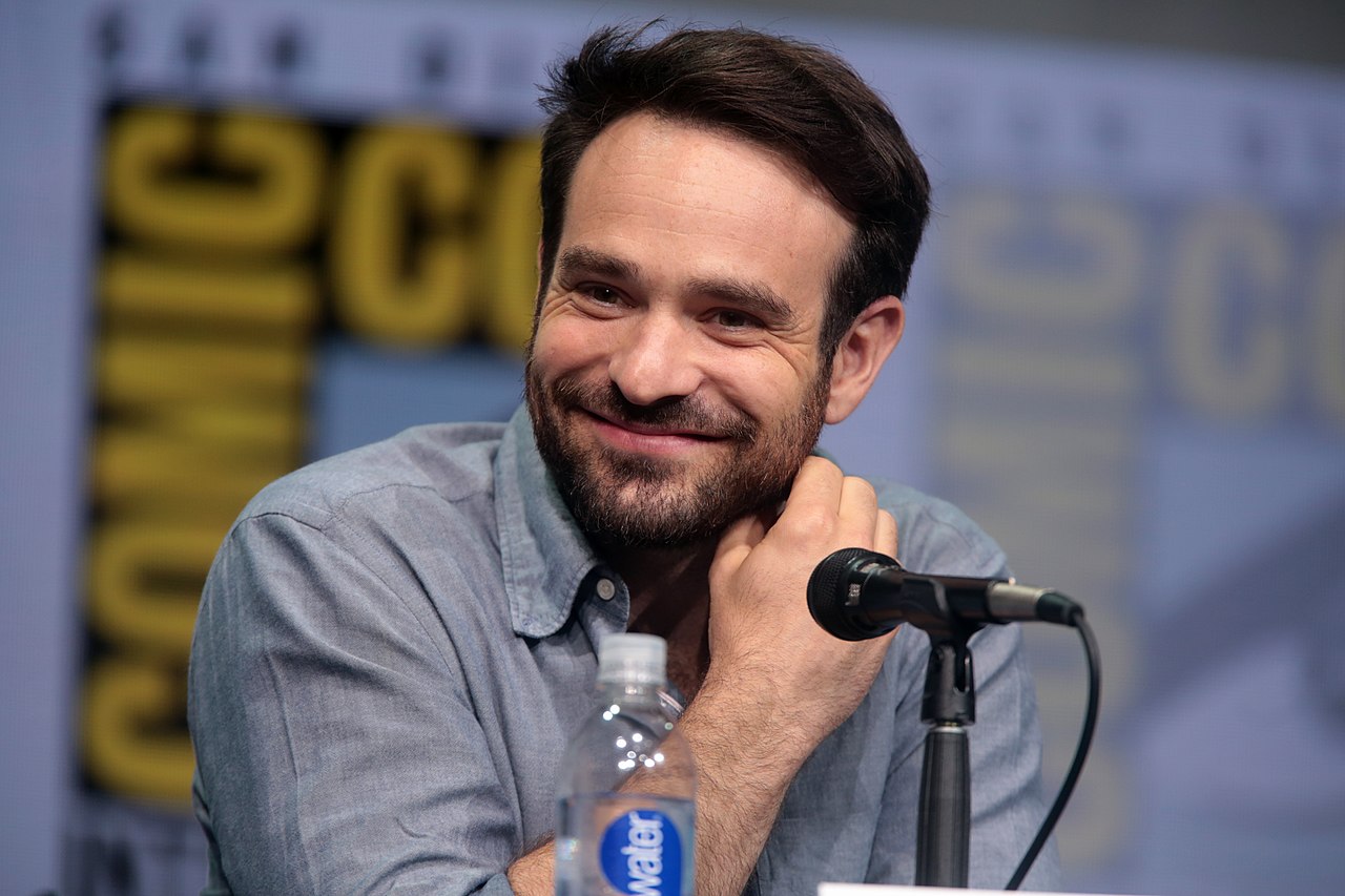 Charlie Cox: "Daredevil su Disney+ sarà dark ma probabilmente meno cruento"