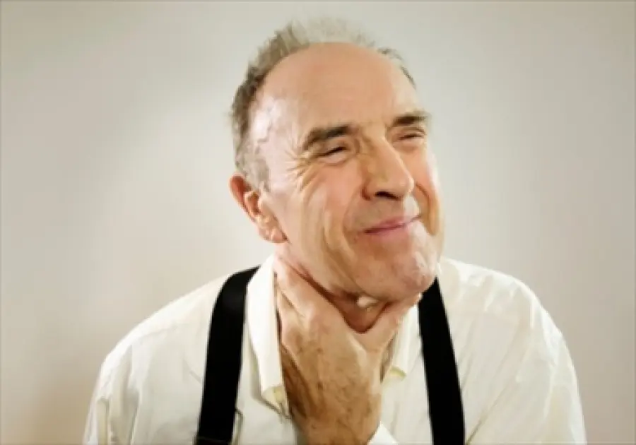 Cos'è la Disfagia, il disturbo che colpisce bambini ed anziani: i consigli degli esperti