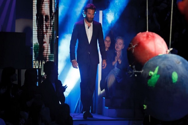 C'è posta per te Anticipazioni Ospiti sabato 26 febbraio 2017: finalmente arriva Bradley Cooper?