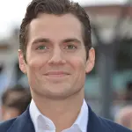 Henry Cavill lascia il ruolo di Superman: conferma da regia e attore