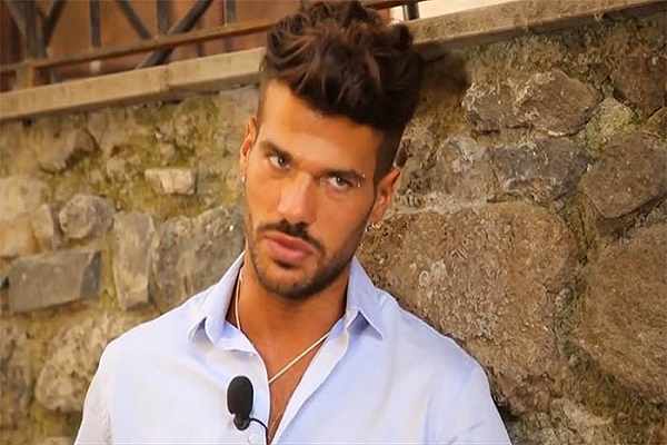 Claudio Sona Instagram: dedica canora per i fan in occasione di San Valentino, video virale