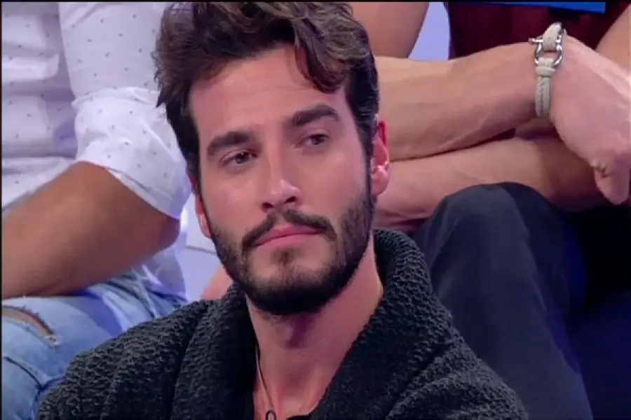 Uomini e Donne rumors Torno Classico: Dopo l'addio di Manuel Vallicella, Alessandro Schincaglia sarà il nuovo tronista?