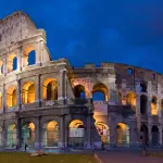 Roma, turisti tentano di scavalcare il cancello del Colosseo. Uno di loro è ricoverato in ospedale