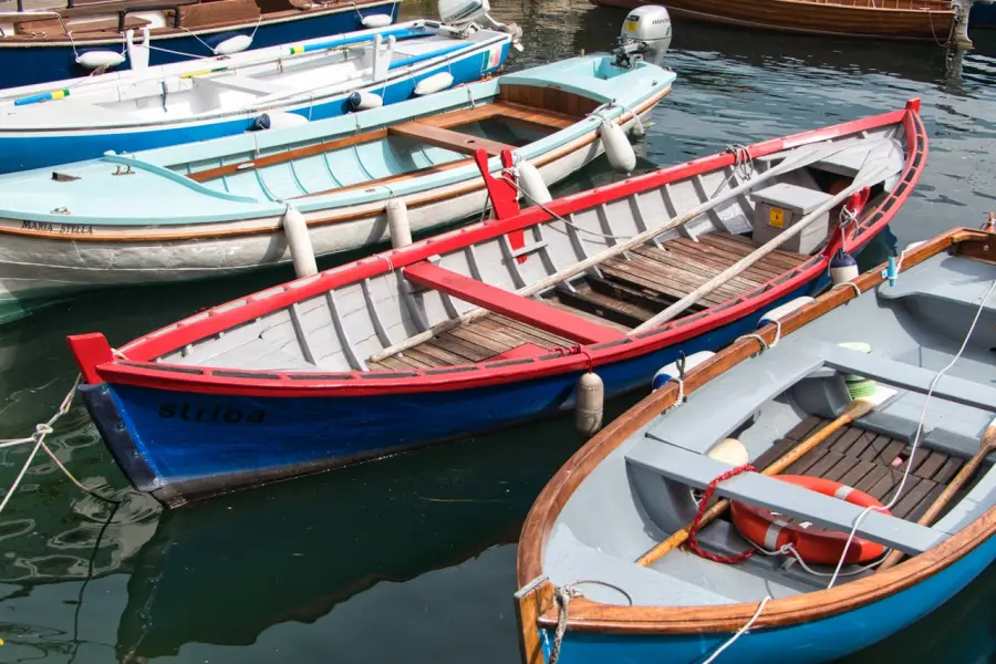 Barche usate: cosa controllare prima di firmare