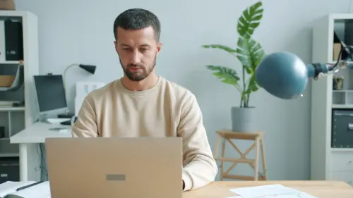 Lavoro da remoto in Italia: organizzarsi, trovare opportunità e gestire i clienti