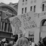 Dati Istat su femminicidi: in Italia uccisa una donna ogni tre giorni