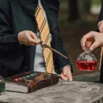 L’universo Harry Potter: libri, film, mostre e serie TV, tutte le versioni del mondo fantasy più noto al mondo