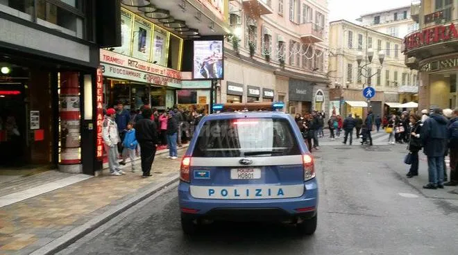 Sanremo, allarme bomba per pacco sospetto vicino all’Ariston