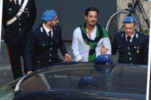 fabrizio corona fuori dal carcere