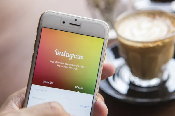 Instagram novità importanti: foto multiple nei post, partito il test