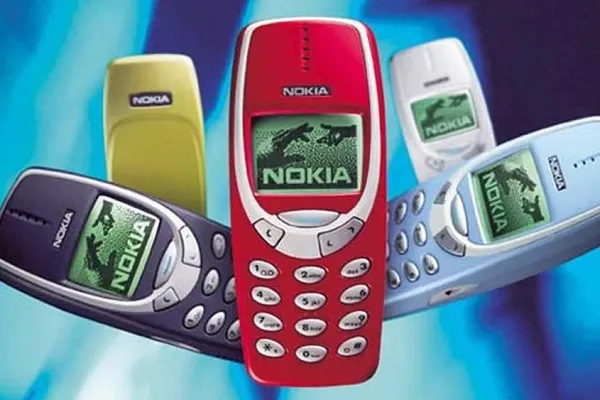 Nokia 3310 di nuovo in vendita? Prezzo e caratteristiche del telefono