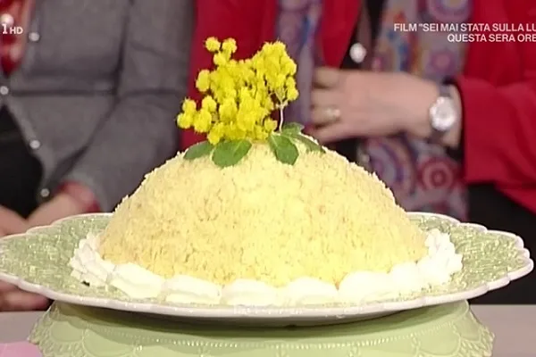 La Prova del Cuoco ricette dolci festa della donna: zuccotto di mimosa di Anna Moroni