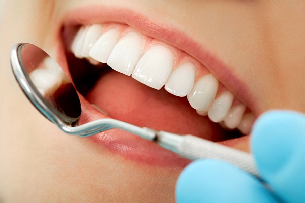 salute-orale-denti-igiene tre falsi miti da sfatare