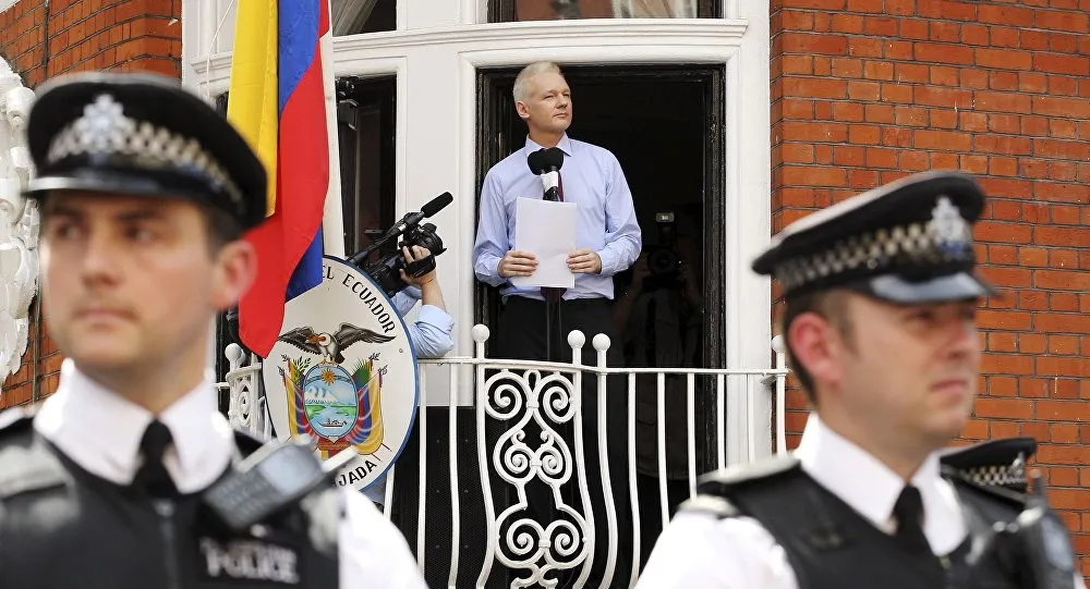 Assange, la Svezia ha archiviato le indagini per stupro