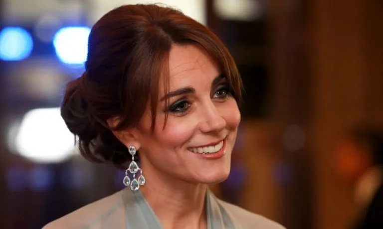 Kate Middleton, maxi risarcimento per le foto in topless su Closer