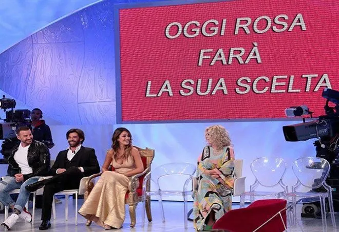 Scelta Rosa Perrotta: la tronista lascia oggi Uomini e donne con Pietro Tartaglione