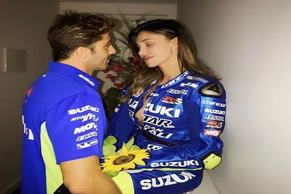 Andrea Iannone contro la Suzuki: Belen Rodriguez allontanata dai box