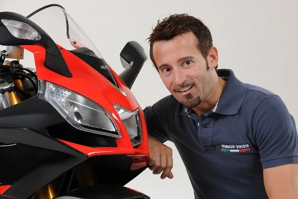 Max Biaggi operato di nuovo dopo l’incidente: il motociclista in rianimazione