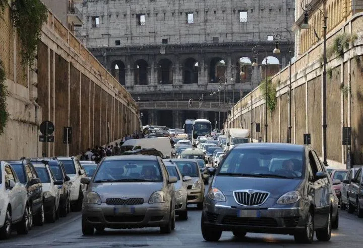 Traslochi in città. Quali permessi servono?