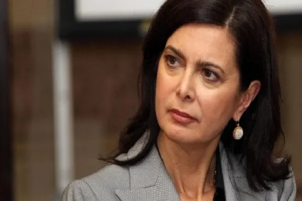 Laura Boldrini contro il web #AdessoBasta: Denuncio chi mi ha insultata