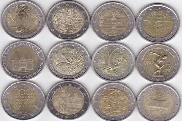 Monete di due euro false in circolazione: il trucco per riconoscerle