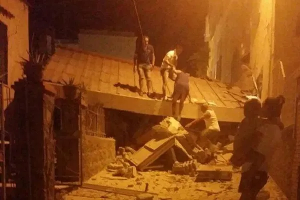 Terremoto Ischia, crolli e danni a Casamicciola: salvo bimbo di 7 mesi, due morti