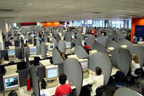 Prefisso unico per i call centre, a rischio 20mila posti di lavoro