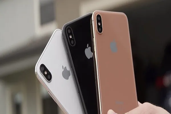 iPhone 8 aggiornamenti e costo, 1000 euro per il nuovo telefono?