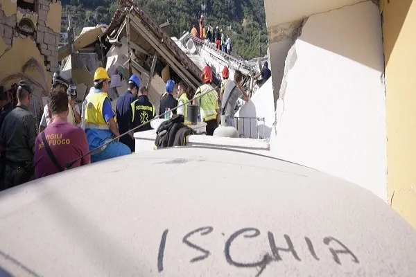 Terremoto Ischia Protezione Civile, niente tendopoli per gli sfollati