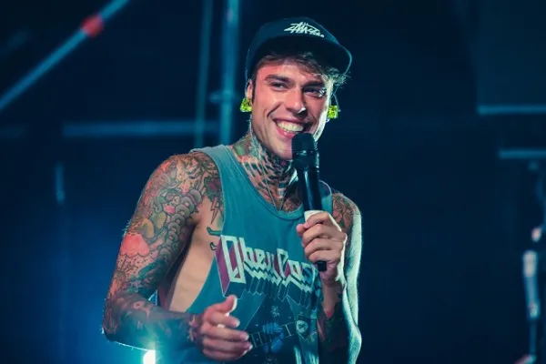 Fedez contro Maria De Filippi durante X-Factor: Tanto anche tu…