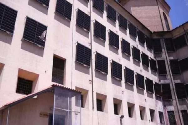 Tre detenuti evasi da carcere di Favignana con una corda di coperte