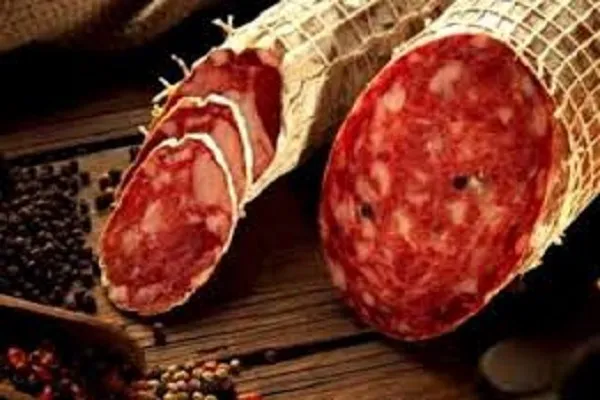 Rischio salmonella nel salame piccante, quali sono i lotti ritirati