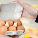Poche uova nei supermercati, il perché dei prezzi raddoppiati