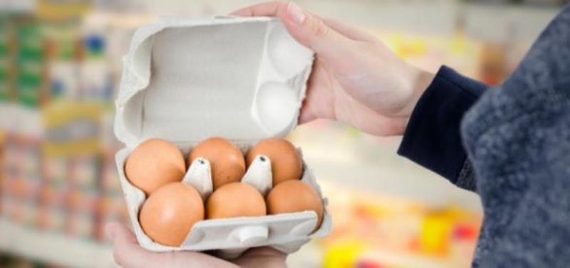 Poche uova in vendita nei supermercati, il perché dei prezzi raddoppiati