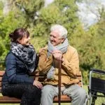 Caregiver familiari: approvati fondi per assistenza malati e anziani