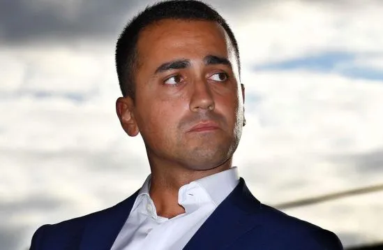 Di Maio dichiara “uscirei volentieri dall’euro”