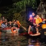 Filippine, tempesta tropicale devasta con frane e alluvioni