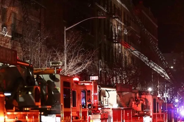 Incendio a New York: in fiamme edificio del Bronx