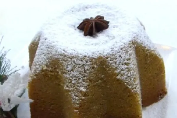 Pandoro natalizio con insetti: nella ricetta farina di baco da seta