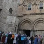 Basilica del Santo Sepolcro di Gerusalemme chiusa, perché?