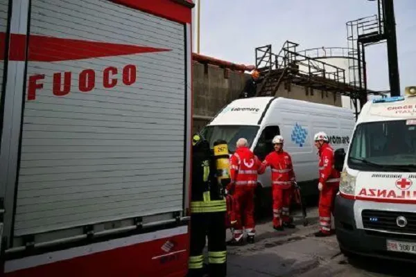 Livorno, violenta esplosione al porto: zona evacuata