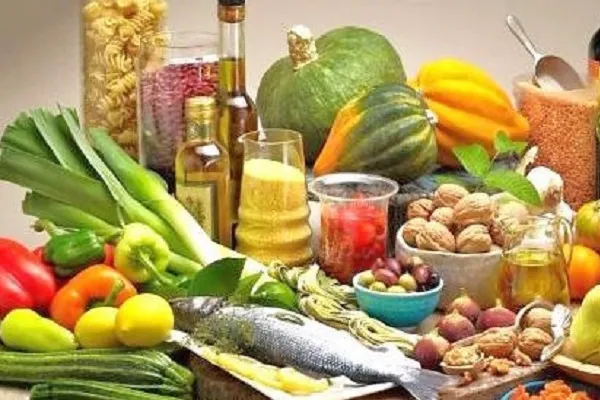 Longevità: il segreto per restare giovani è la dieta mediterranea