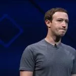 Regolarizzare i controlli su Facebook, la promessa di Mark Zuckenberg