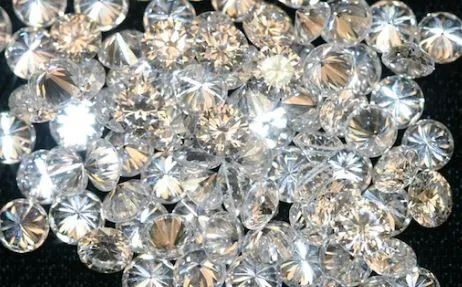 Diamanti, cristalli di ghiaccio nascosti nelle pietre preziose, scoperta shock