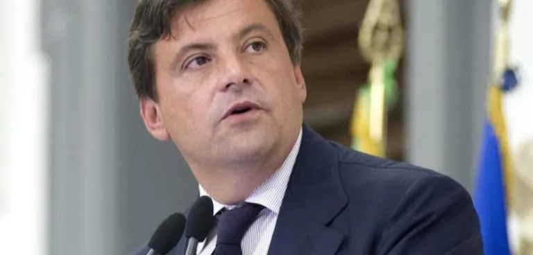 PD, Calenda: lascio il partito se fa accordo con il M5S