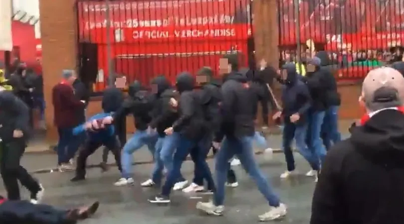 Liverpool, è grave tifoso aggredito. Due tifosi della Roma arrestati
