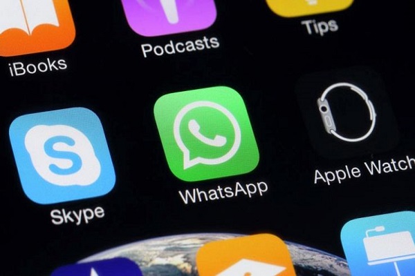 WhatsApp a pagamento vietato ai minori di 16 anni