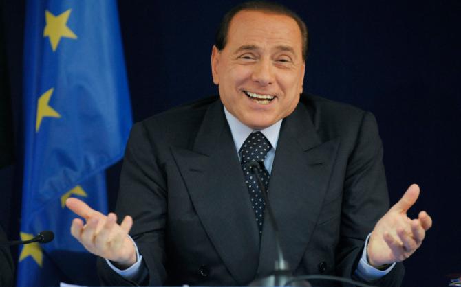 Lascia 3 milioni di euro in eredità a Berlusconi: ma è una bufala