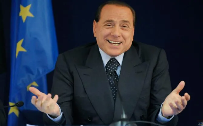 Lascia 3 milioni di euro in eredità a Berlusconi: ma è una bufala